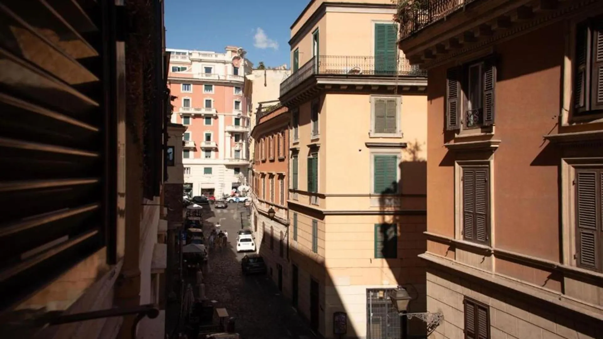 Smart & Luxury Apartment Colosseo Rome 0*,